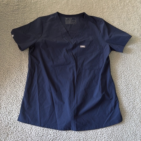 Figs Slim Catarina One-Pocket Scrub Top size Medium - Picture 2 of 4